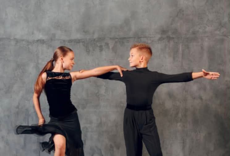 Jeunes danseurs Blue Niños au Studio Blue Mambo